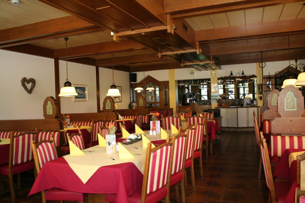 Hotel Gasthof Schweizerhaus Штульфельден Экстерьер фото